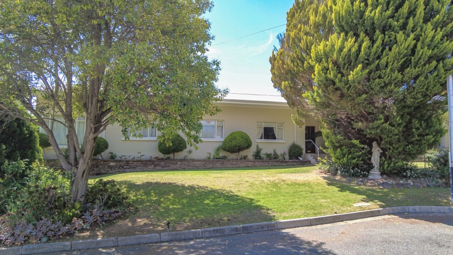 4 Bedroom Property for Sale in Cradock Eastern Cape